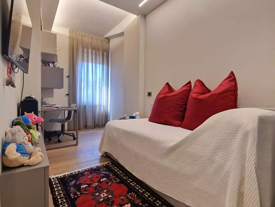 Immagine 43 di Appartamento in vendita  a Carrara