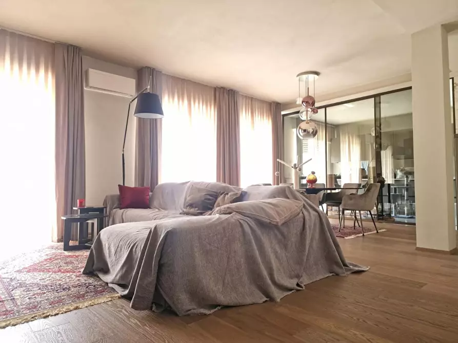 Immagine 9 di Appartamento in vendita  a Carrara