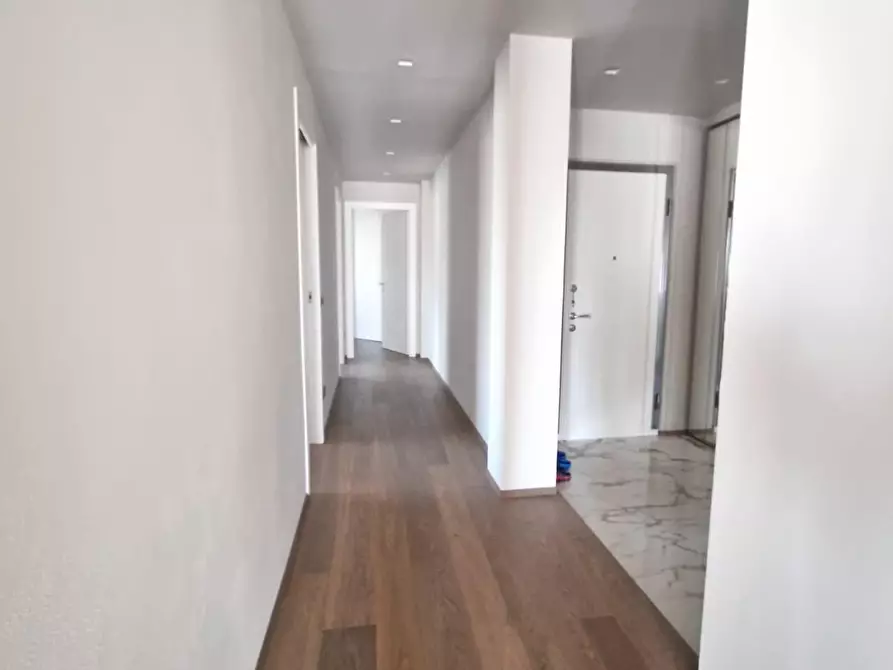 Immagine 22 di Appartamento in vendita  a Carrara