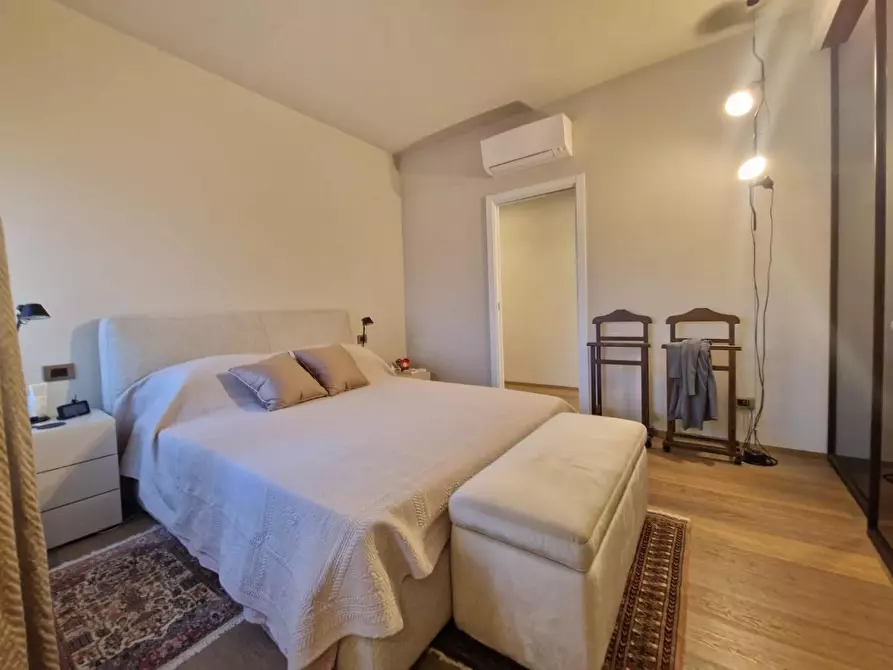 Immagine 36 di Appartamento in vendita  a Carrara