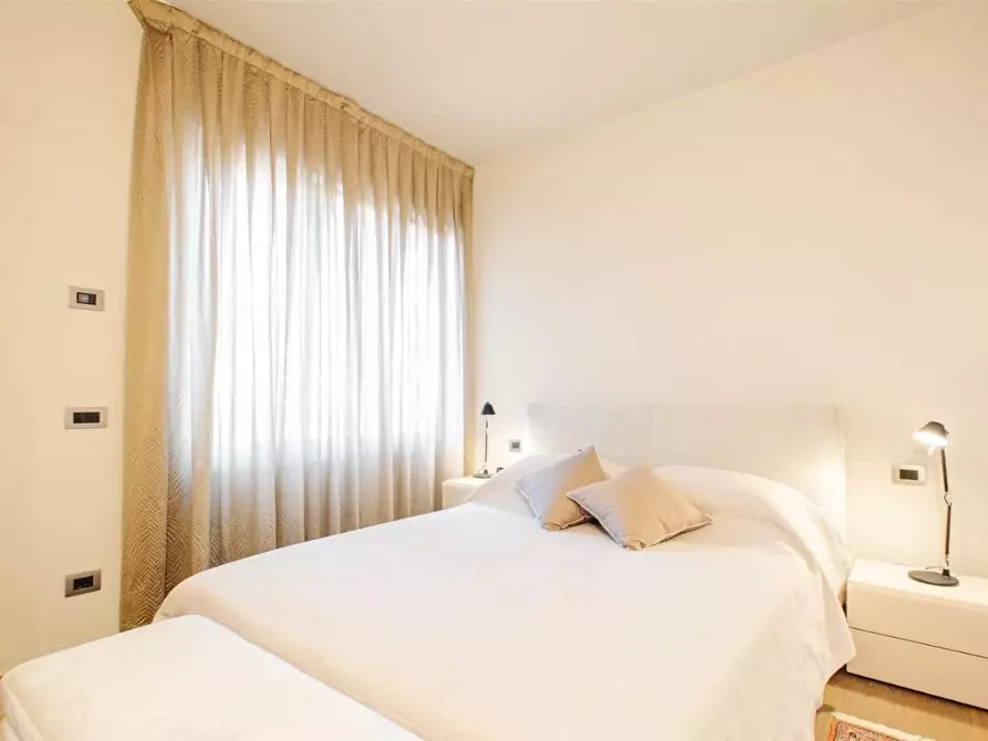 Immagine 37 di Appartamento in vendita  a Carrara