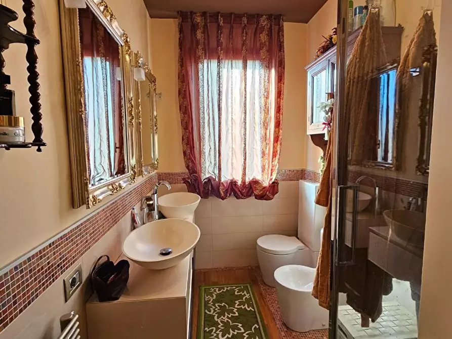 Immagine 11 di Appartamento in vendita  a Empoli