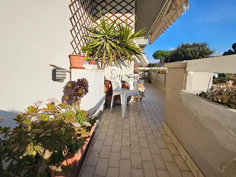 Immagine 12 di Appartamento in vendita  a Empoli