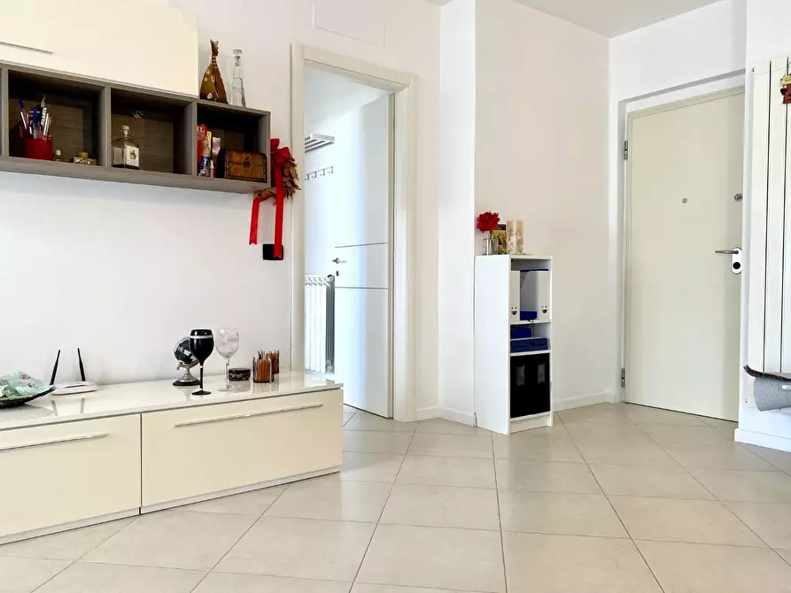 Immagine 3 di Appartamento in vendita  a Massa