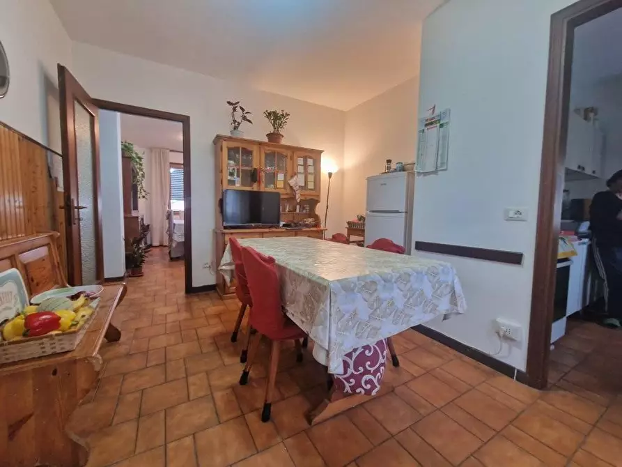 Immagine 3 di Appartamento in vendita  a Carrara