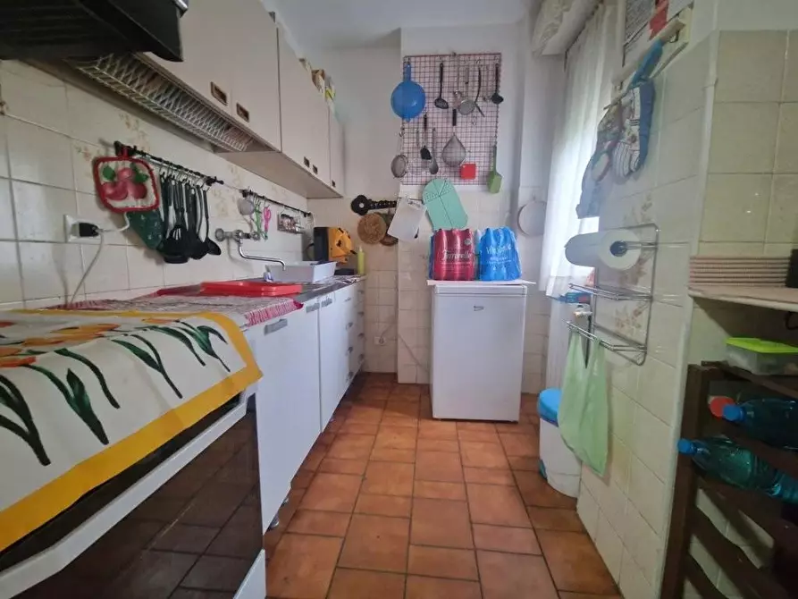 Immagine 8 di Appartamento in vendita  a Carrara