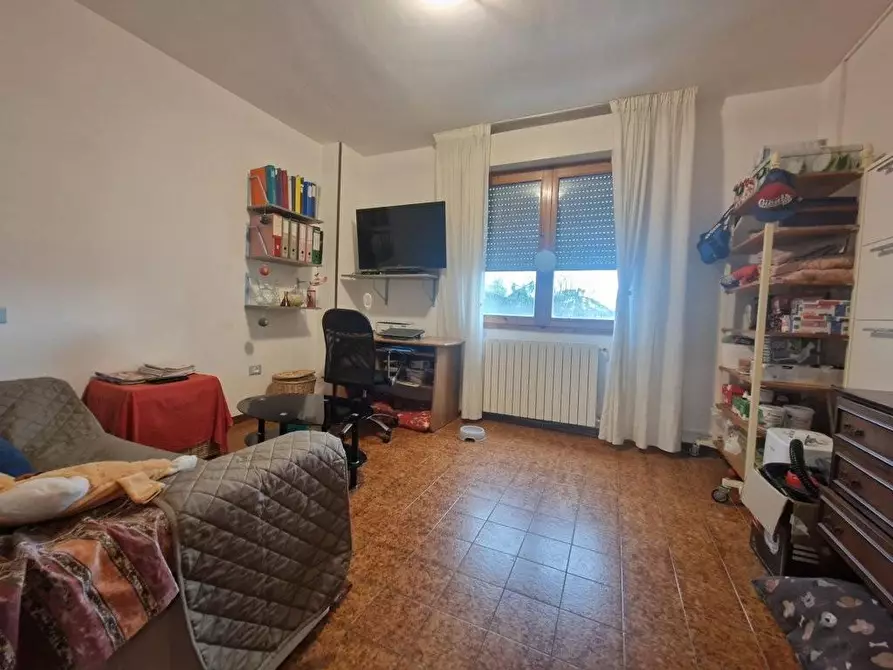 Immagine 19 di Appartamento in vendita  a Carrara