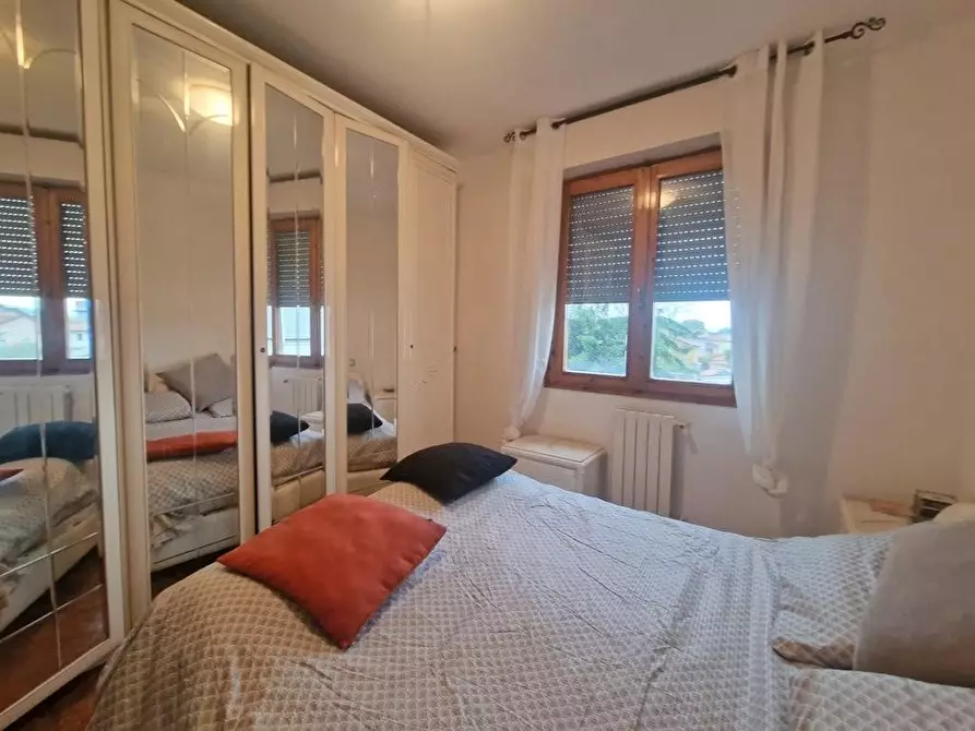 Immagine 17 di Appartamento in vendita  a Carrara