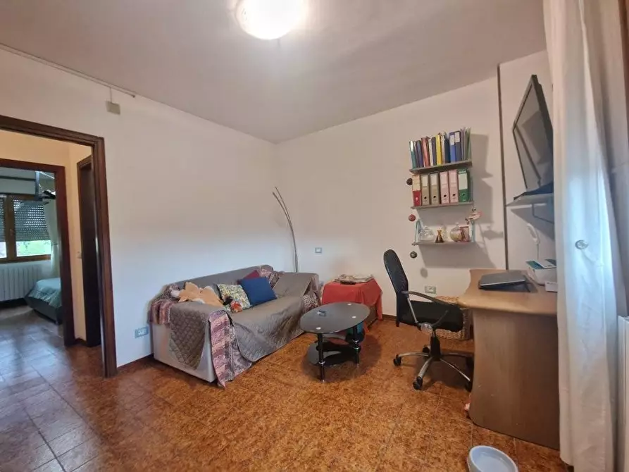 Immagine 18 di Appartamento in vendita  a Carrara