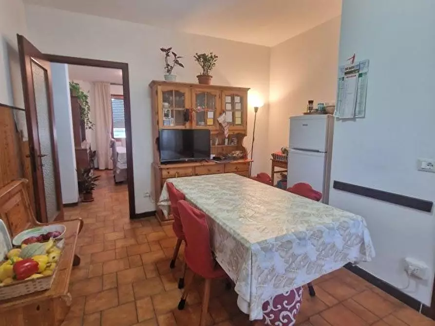 Immagine 4 di Appartamento in vendita  a Carrara