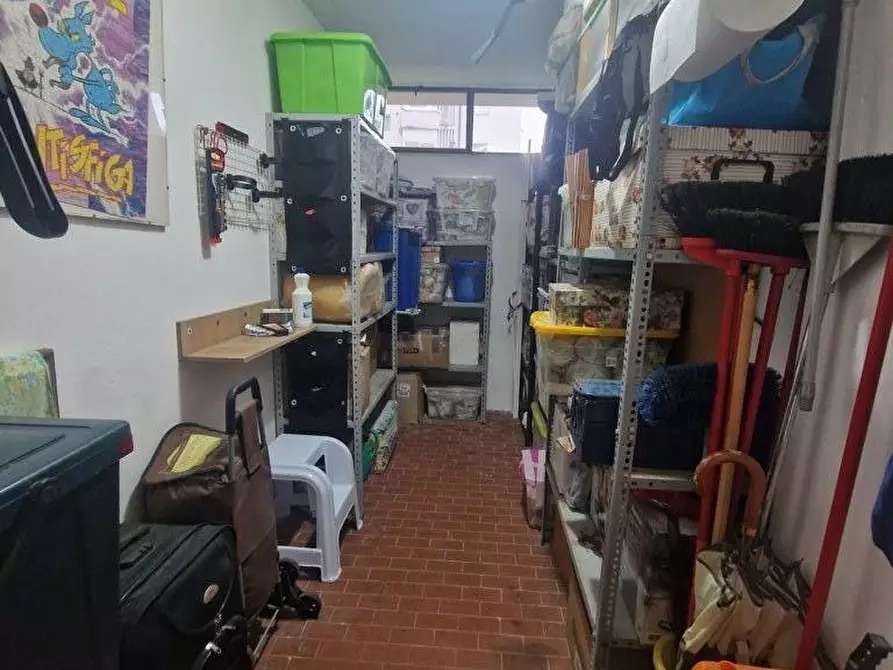 Immagine 23 di Appartamento in vendita  a Carrara