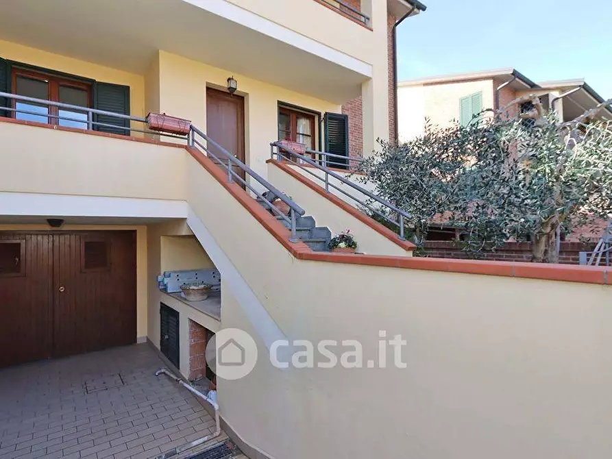 Immagine 23 di Villetta a schiera in vendita  a Cecina