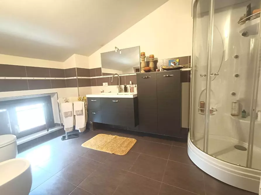 Immagine 24 di Appartamento in vendita  a Carrara