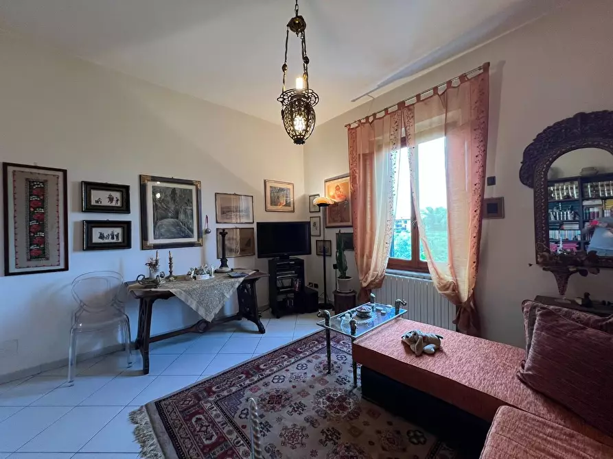 Immagine 10 di Casa semindipendente in vendita  a Empoli