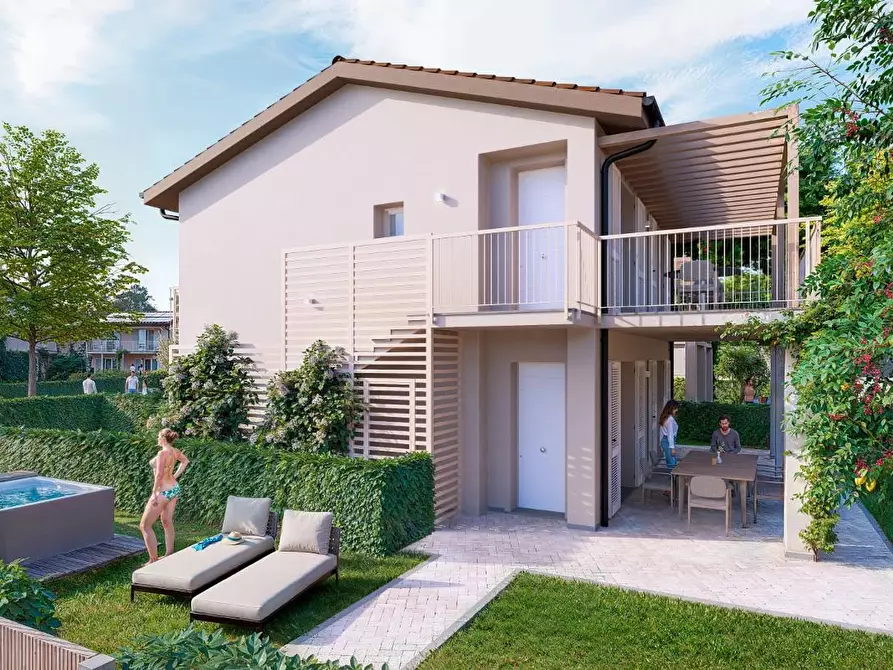 Immagine 17 di Casa bifamiliare in vendita  a Rosignano Marittimo