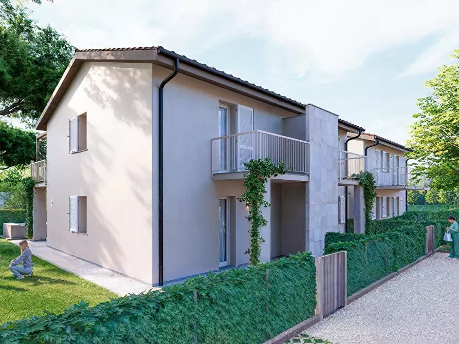 Immagine 20 di Casa bifamiliare in vendita  a Rosignano Marittimo