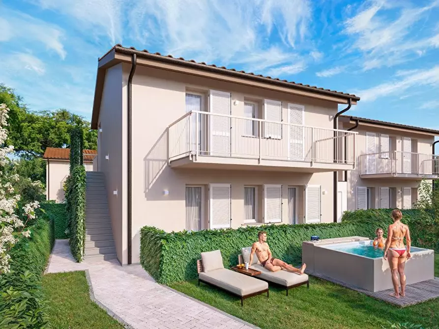 Immagine 15 di Casa bifamiliare in vendita  a Rosignano Marittimo