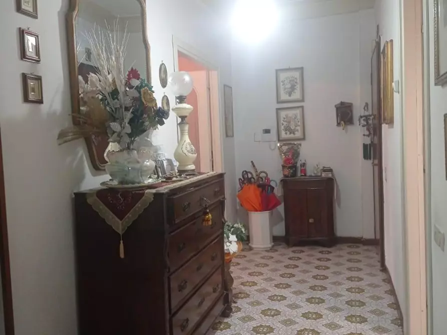 Immagine 4 di Appartamento in vendita  a Carrara