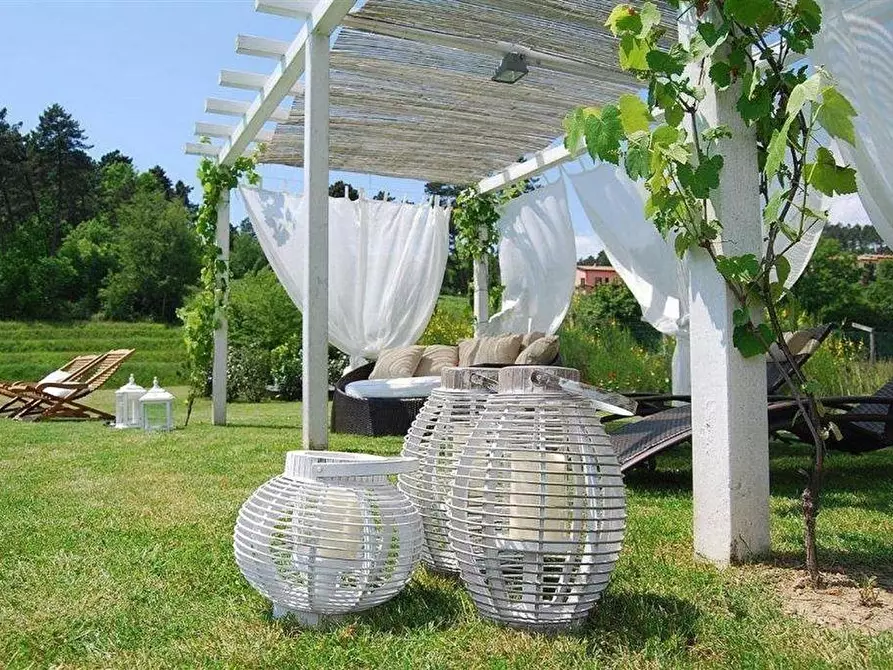 Immagine 57 di Casa colonica in vendita  a Lucca