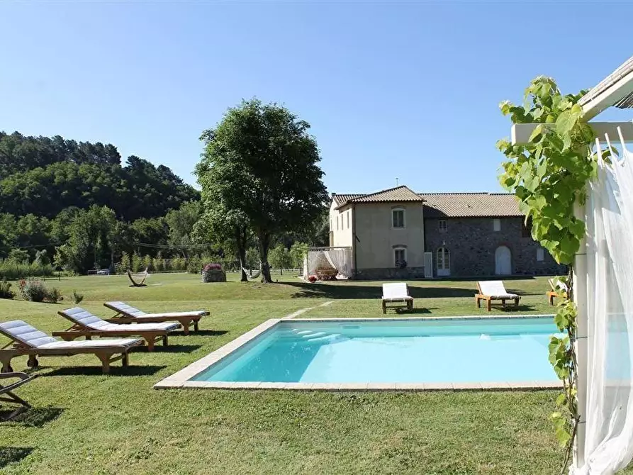 Immagine 55 di Casa colonica in vendita  a Lucca
