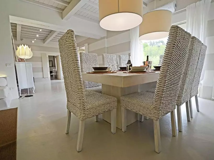 Immagine 36 di Casa colonica in vendita  a Lucca