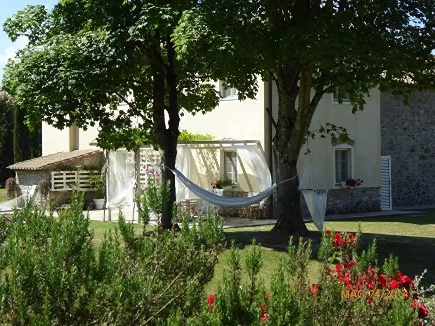 Immagine 12 di Casa colonica in vendita  a Lucca