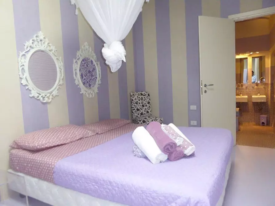 Immagine 27 di Casa colonica in vendita  a Lucca