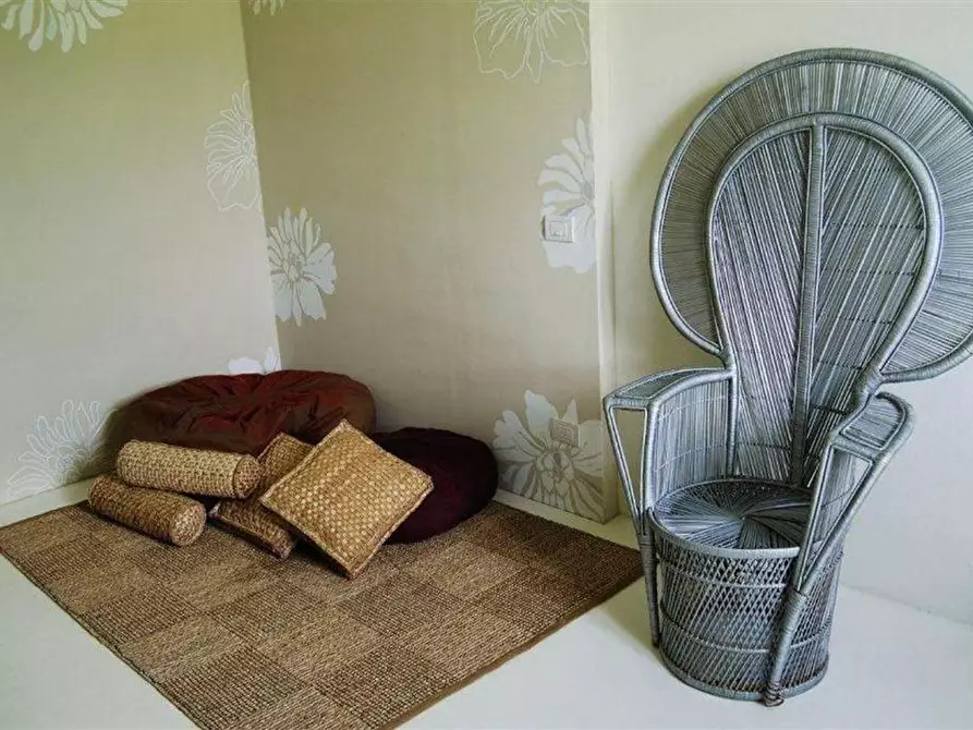 Immagine 40 di Casa colonica in vendita  a Lucca