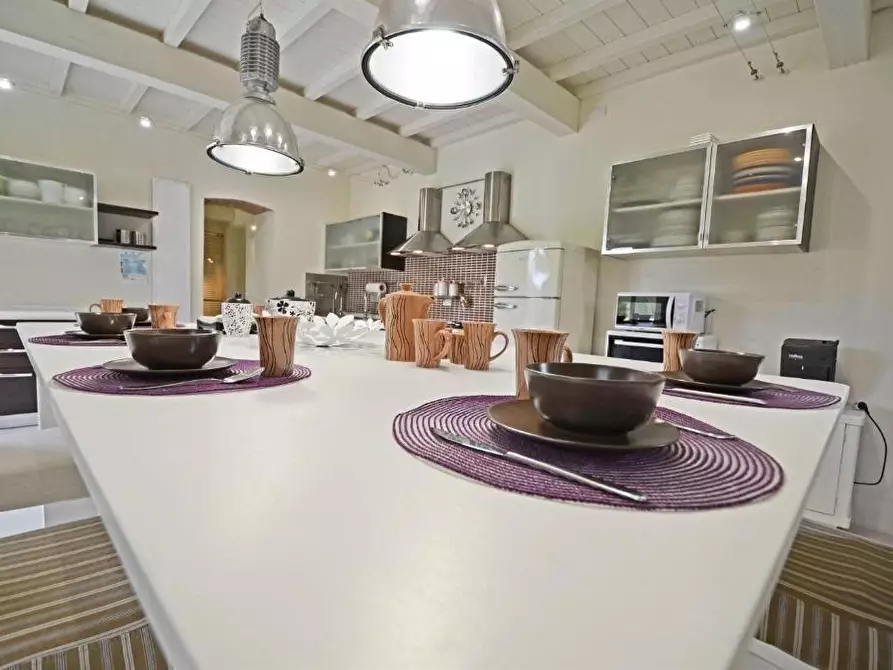 Immagine 66 di Casa colonica in vendita  a Lucca