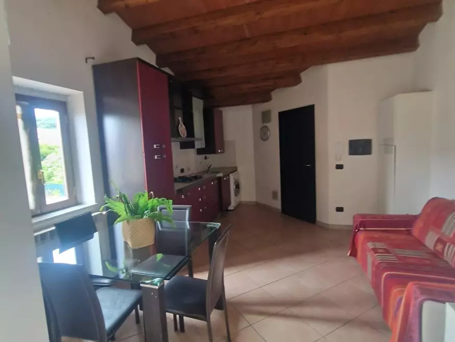 Immagine 2 di Appartamento in vendita  a Carrara