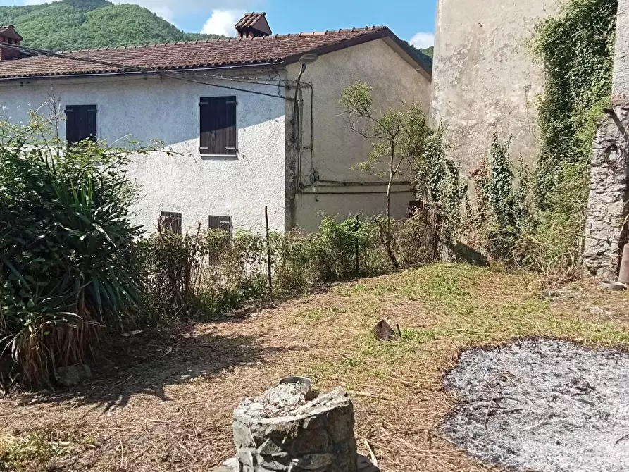 Immagine 5 di Casa semindipendente in vendita  a Aulla