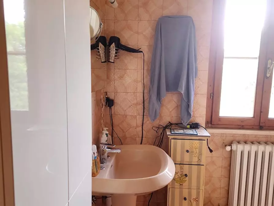 Immagine 36 di Casa indipendente in vendita  a Santa Maria A Monte