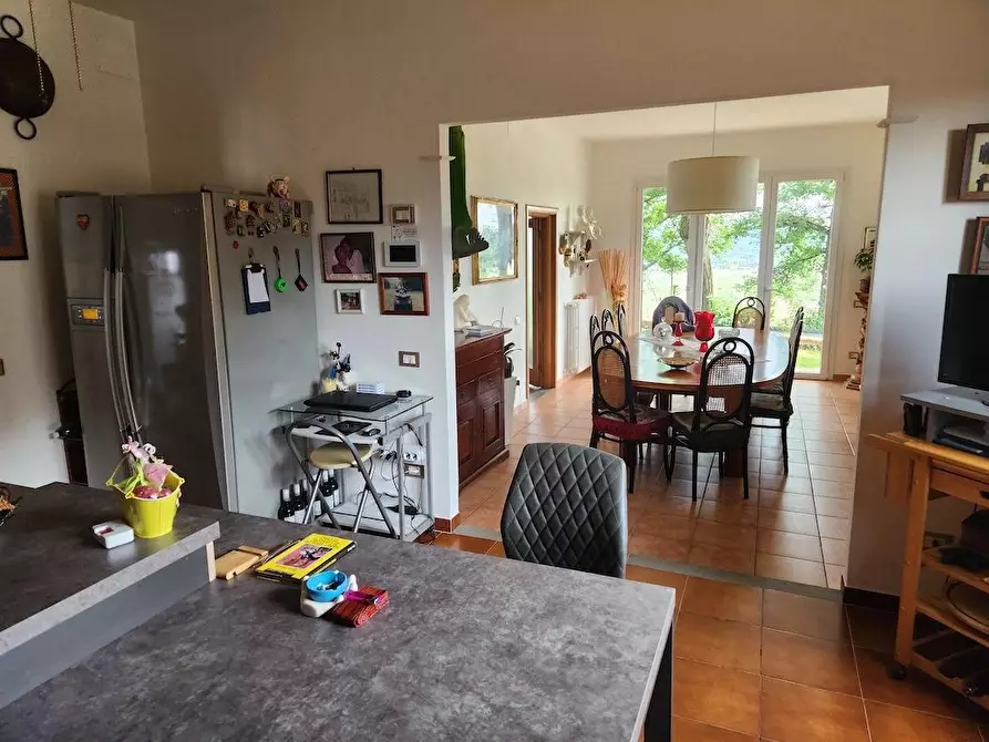 Immagine 8 di Casa indipendente in vendita  a Santa Maria A Monte