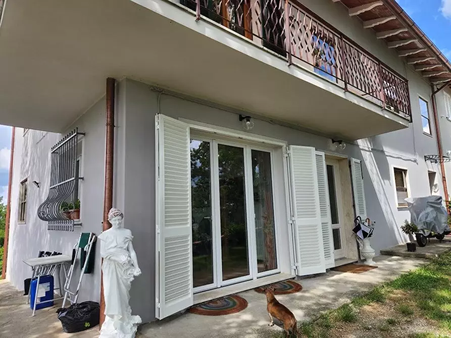 Immagine 2 di Casa indipendente in vendita  a Santa Maria A Monte