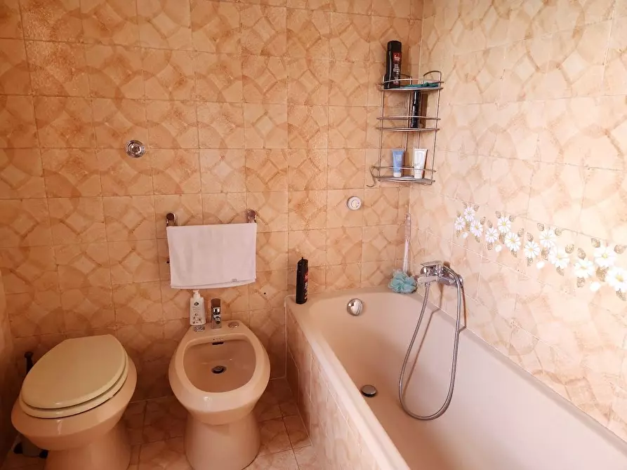 Immagine 37 di Casa indipendente in vendita  a Santa Maria A Monte