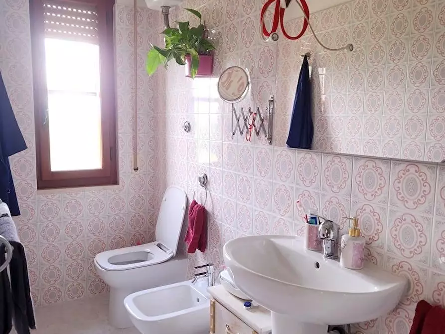 Immagine 27 di Casa indipendente in vendita  a Santa Maria A Monte