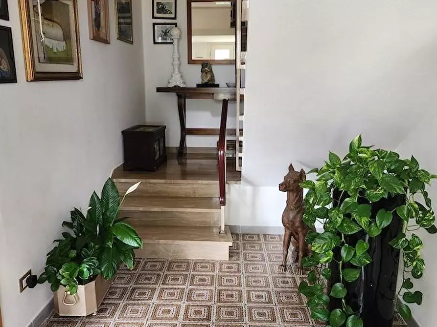 Immagine 18 di Casa indipendente in vendita  a Santa Maria A Monte