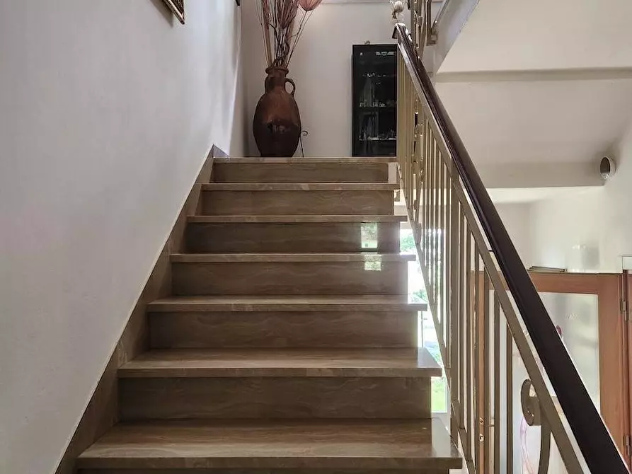 Immagine 19 di Casa indipendente in vendita  a Santa Maria A Monte