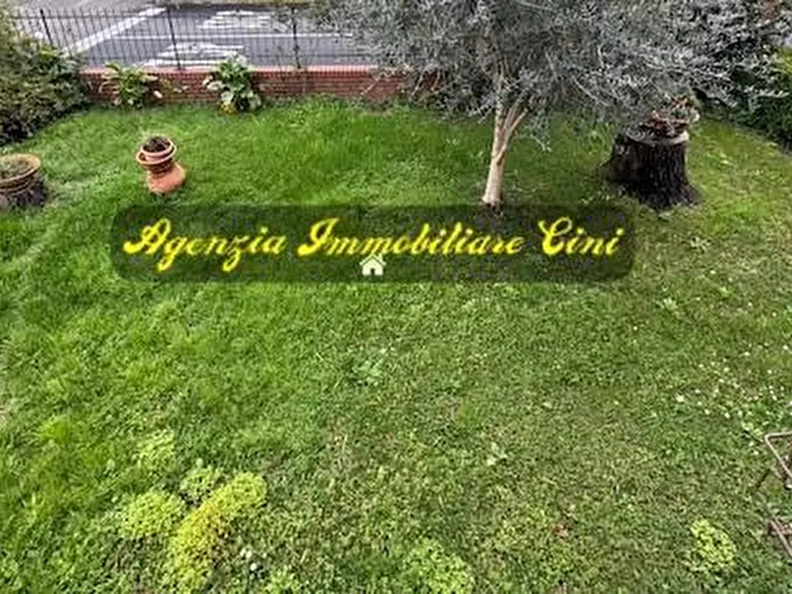 Immagine 11 di Appartamento in vendita  a Collesalvetti