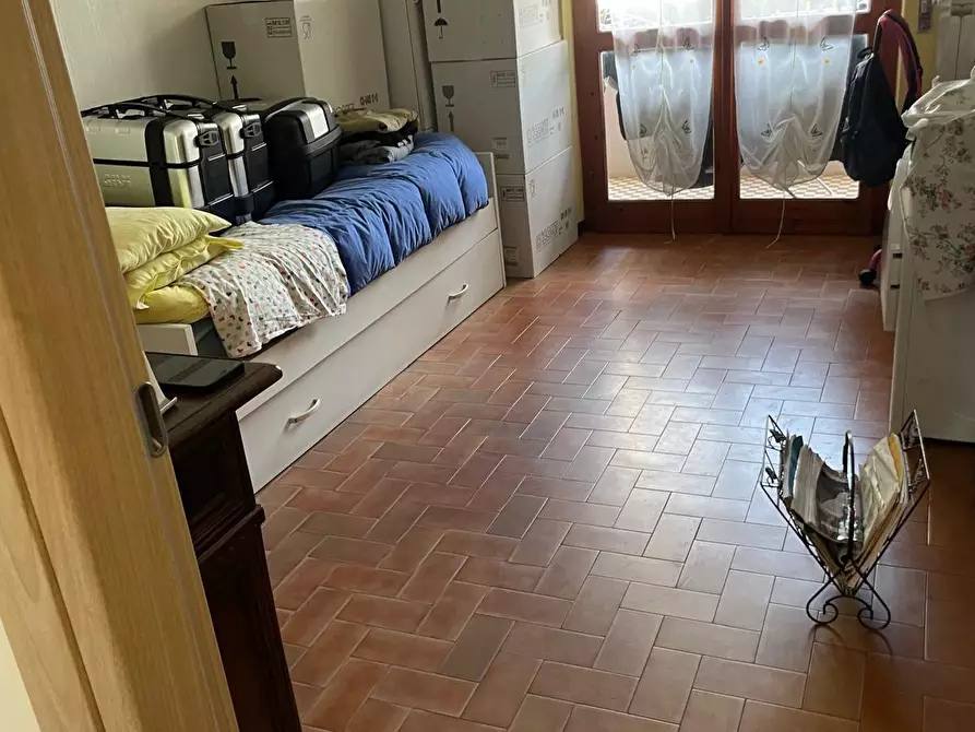 Immagine 12 di Appartamento in vendita  a Carrara