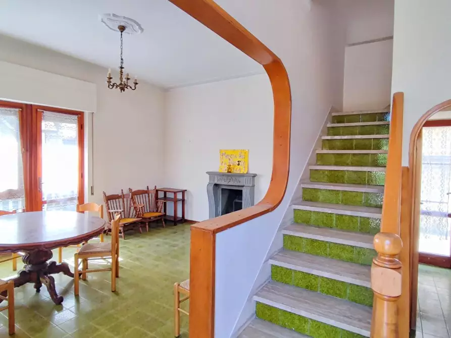 casa indipendente in vendita a Viareggio in zona Migliarina