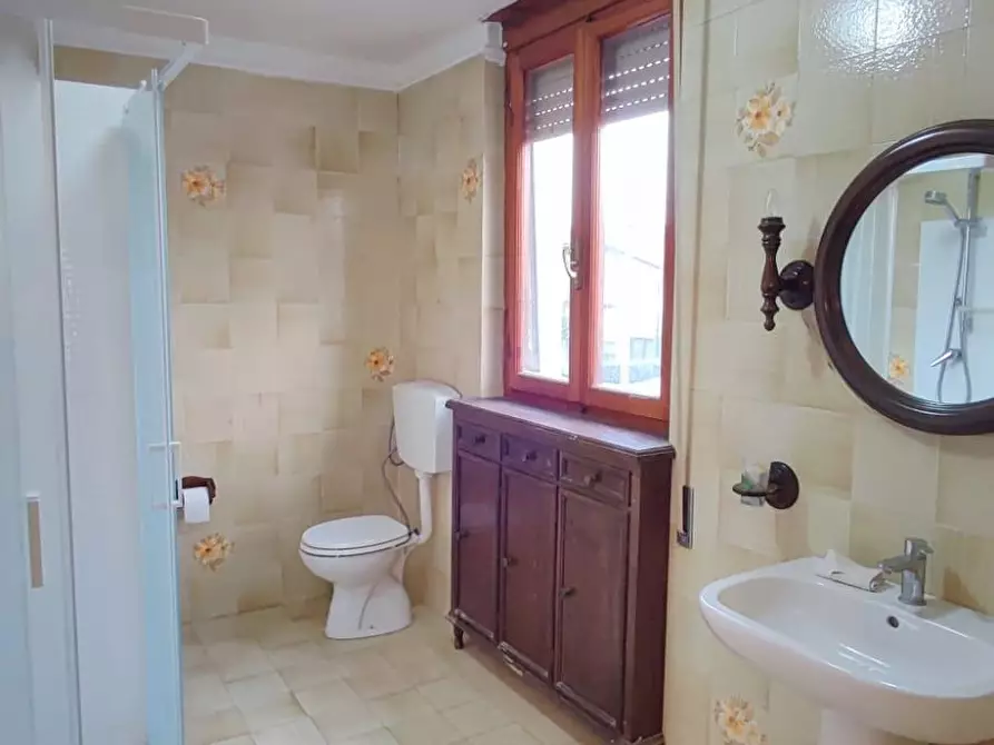 Immagine 27 di Casa bifamiliare in vendita  a Viareggio