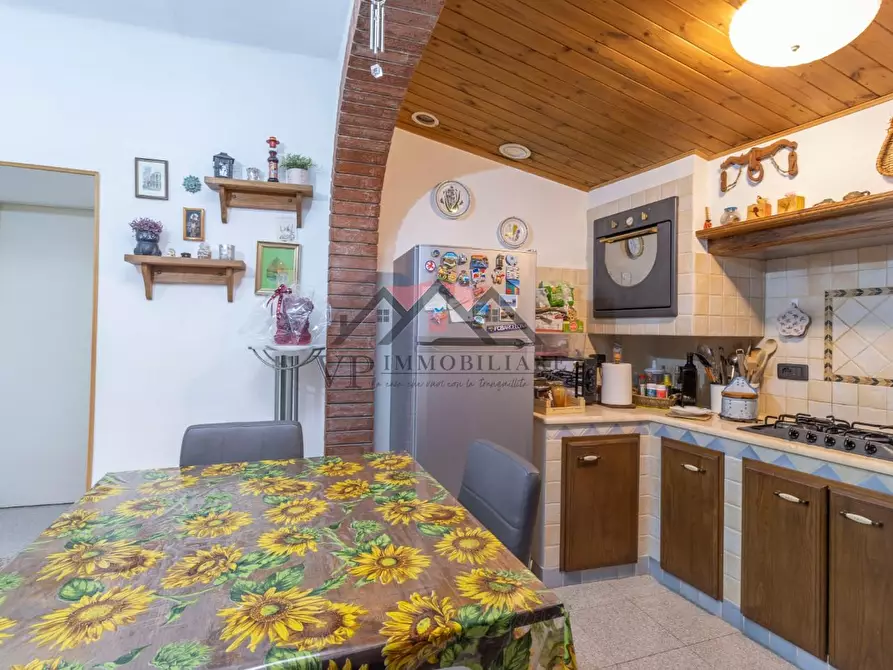 Immagine 3 di Appartamento in vendita  a Pomarance