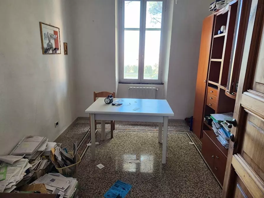 Immagine 10 di Villa in vendita  a Cecina