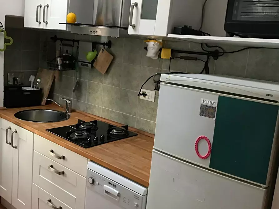 Immagine 10 di Appartamento in vendita  a Livorno