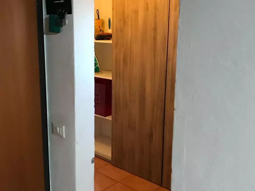 Immagine 17 di Appartamento in vendita  a Livorno