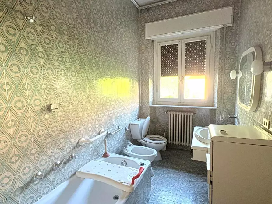 Immagine 25 di Villa in vendita  a Lucca