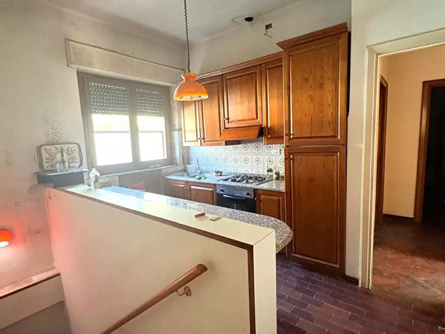 Immagine 19 di Villa in vendita  a Lucca