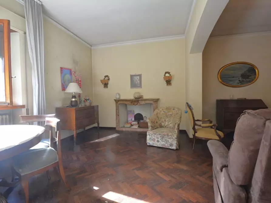 Immagine 13 di Villa in vendita  a Lucca