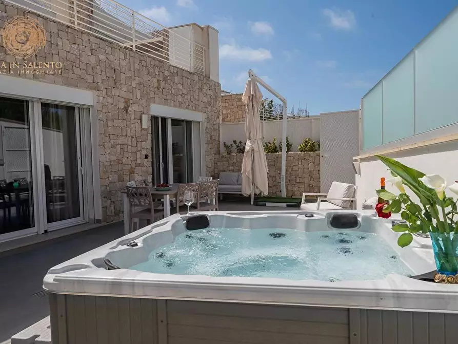 Immagine 1 di Appartamento in vendita  a Castrignano Del Capo